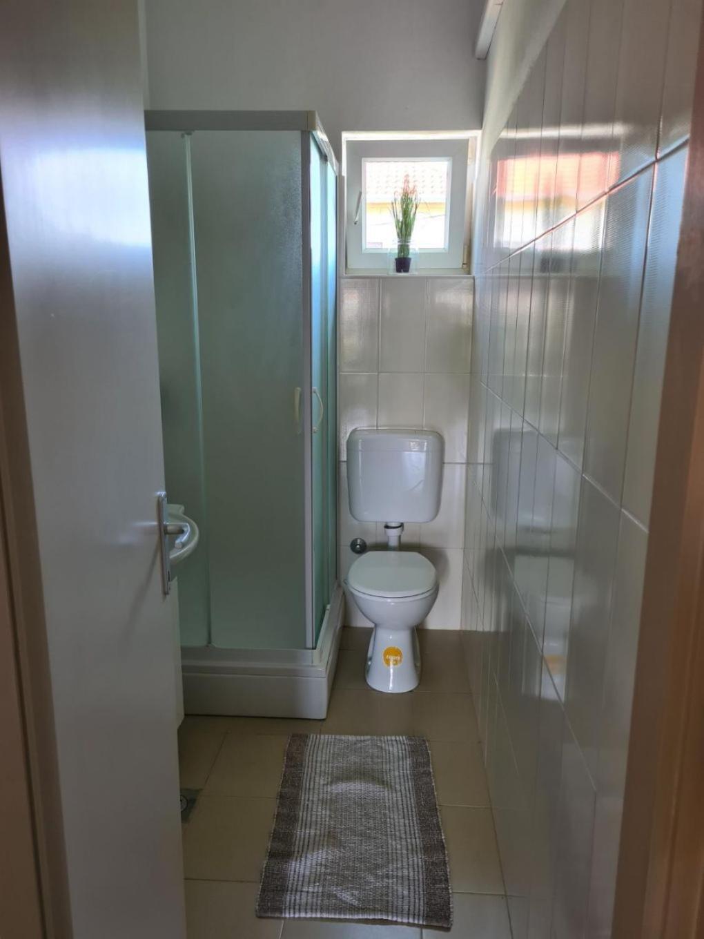 נין Apartments Stosa מראה חיצוני תמונה