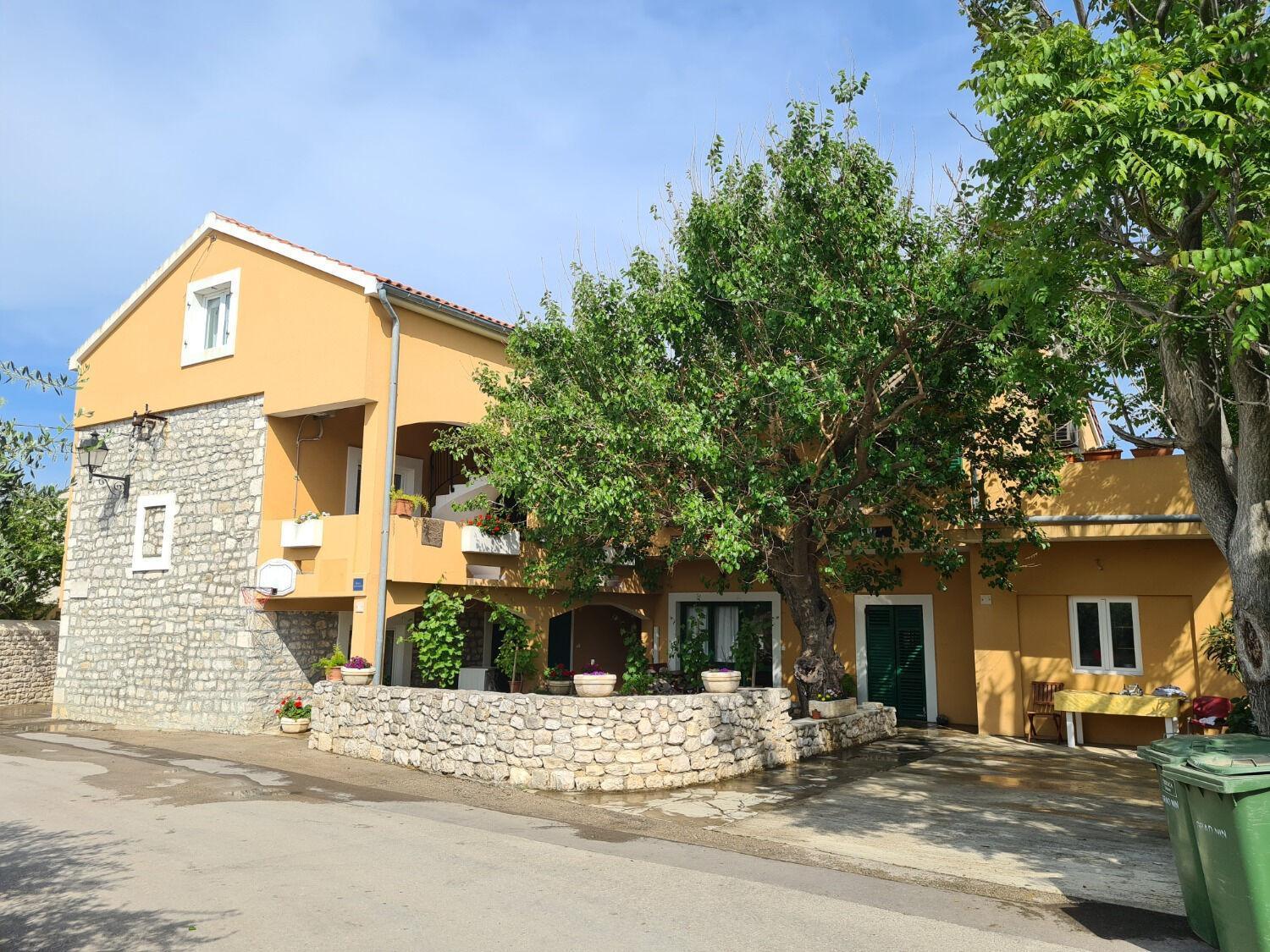 נין Apartments Stosa מראה חיצוני תמונה